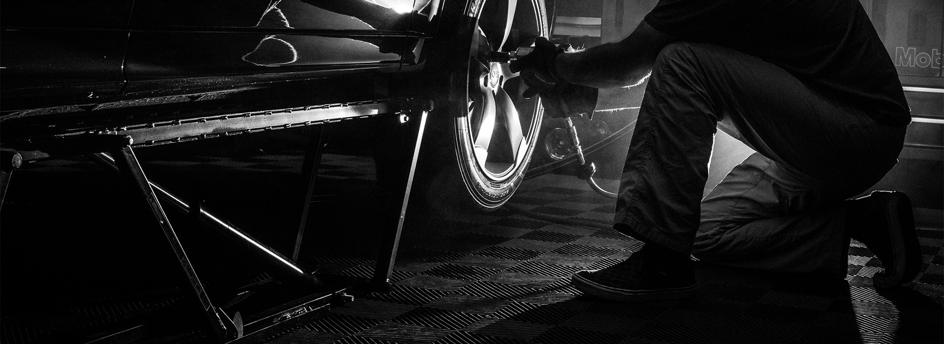 QuickJack Portable Car Lift BL-5000SLX